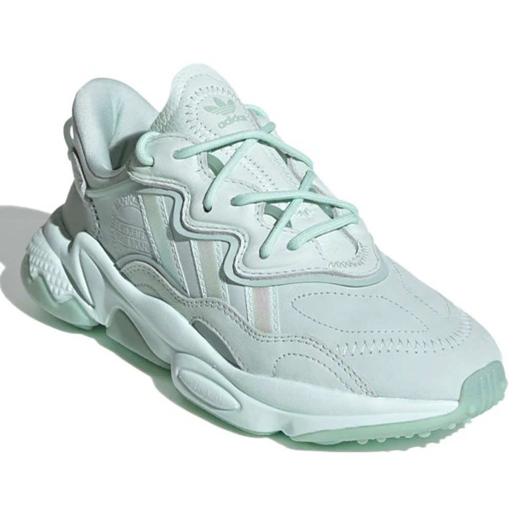 Adidas Originals Ozweego Women’s Sneaker